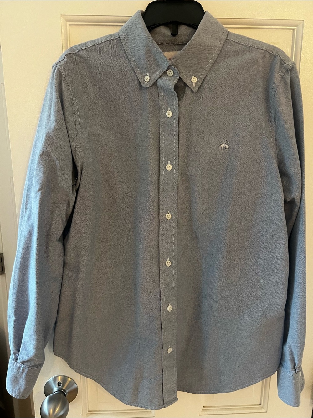 Women’s Button-Down Oxford Shirt in Light Blue